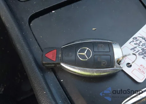 2014 Mercedes-Benz Cla 250 z USA, uszkodzony, nr VIN WDDSJ4EB3EN050382